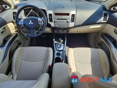 Zdjęcie 8 z 13 samochodu: 2012 MITSUBISHI OUTLANDER SE VIN:JA4AS3AW7CU031921 - miniatura