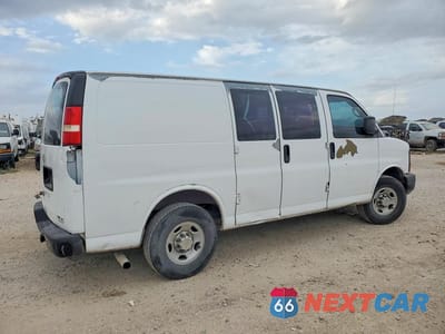 Trzecie zdjęcie samochodu z tyłu: 2012 CHEVROLET EXPRESS G3500 UTILITY / SERVICE VAN VIN:1GCZGTBG7C1175522 - miniatura