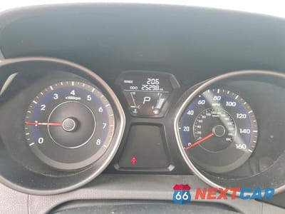 Zdjęcie 9 z 13 samochodu: 2012 HYUNDAI ELANTRA LIMITED VIN:5NPDH4AE3CH143673 - miniatura