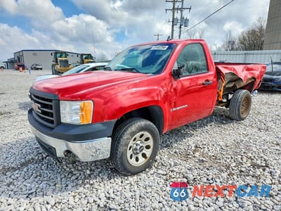 2007 GMC NEW SIERRA C1500 1GTEC14C47E585475 - główne zdjęcie licytacji z USA - miniatura