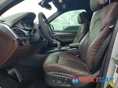 Zdjęcie 7 z 13 samochodu: 2017 BMW X5 XDRIVE50I VIN:5UXKR6C51H0J84514 - miniatura