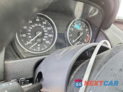 Zdjęcie 9 z 13 samochodu: 2015 BMW X1 XDRIVE35I VIN:WBAVM5C53FVV94056 - miniatura