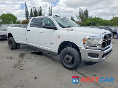 Czwarte zdjęcie samochodu z boku: 2021 RAM 3500 BIG HORN VIN:3C63RRHL0MG513974 - miniatura
