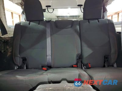 Zdjęcie 10 z 12 samochodu: 2024 JEEP WRANGLER RUBICON VIN:1C4PJXFG7RW284424 - miniatura