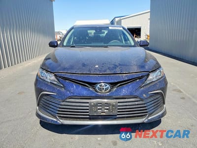 Piąte zdjęcie samochodu w środku: 2021 TOYOTA CAMRY LE VIN:4T1C11AK9MU572601 - miniatura