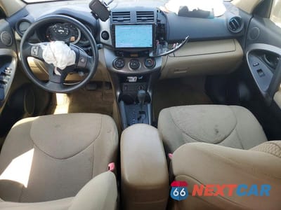 Zdjęcie 8 z 13 samochodu: 2012 TOYOTA RAV4 BASE VIN:JTMZF4DV1CD032780 - miniatura
