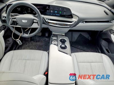 Zdjęcie 8 z 13 samochodu: 2024 CADILLAC LYRIQ LUXURY VIN:1GYKPPRL9RZ105486 - miniatura