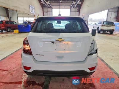Zdjęcie 6 z 14 samochodu: 2020 CHEVROLET TRAX LS VIN:KL7CJNSB5LB059234 - miniatura