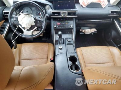 Zdjęcie 8 z 12 samochodu: 2017 LEXUS IS 300 VIN:JTHCM1D26H5021726 - miniatura