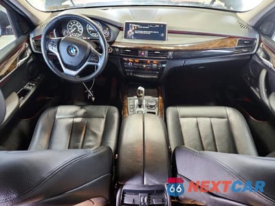 Zdjęcie 8 z 13 samochodu: 2015 BMW X5 XDRIVE35I VIN:5UXKR0C56F0K69908 - miniatura
