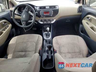 Zdjęcie 8 z 12 samochodu: 2016 KIA RIO LX VIN:KNADM4A39G6572288 - miniatura
