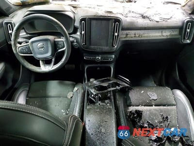 Zdjęcie 8 z 13 samochodu: 2020 VOLVO XC40 T5 R-DESIGN VIN:YV4162UM8L2274919 - miniatura