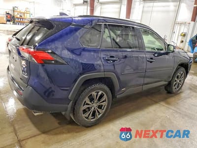 Trzecie zdjęcie samochodu z tyłu: 2022 TOYOTA RAV4 HYBRID XLE PREMIUM VIN:JTMB6RFV5ND535002 - miniatura