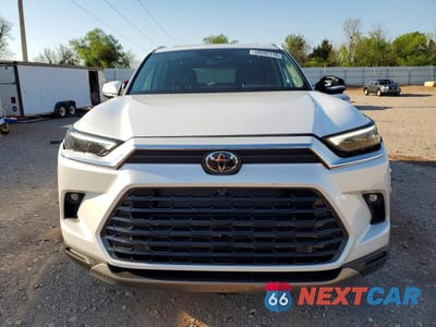 Piąte zdjęcie samochodu w środku: 2026 TOYOTA GRAND HIGHLANDER LIMITED VIN:5TDAAAA51TS036976 - miniatura