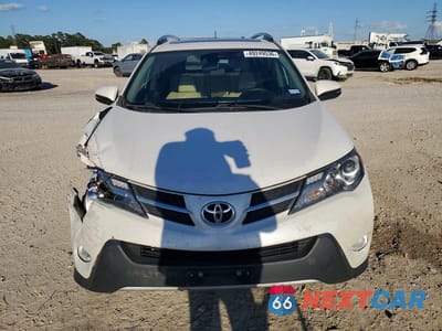 Piąte zdjęcie samochodu w środku: 2015 TOYOTA RAV4 LIMITED VIN:2T3YFREV9FW132396 - miniatura