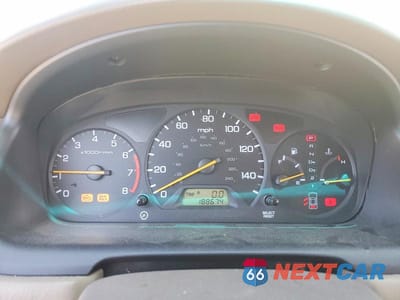 Zdjęcie 9 z 13 samochodu: 2002 HONDA ACCORD EX VIN:1HGCG165X2A003732 - miniatura