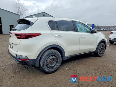 Trzecie zdjęcie samochodu z tyłu: 2020 KIA SPORTAGE LX VIN:KNDPMCAC6L7824223 - miniatura