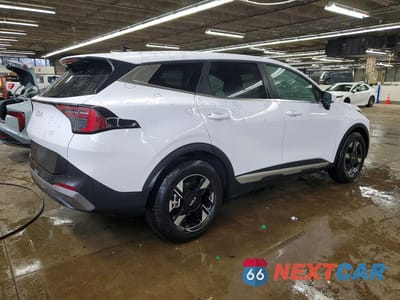 Trzecie zdjęcie samochodu z tyłu: 2026 KIA SPORTAGE LX VIN:5XYK23DF9TG358974 - miniatura