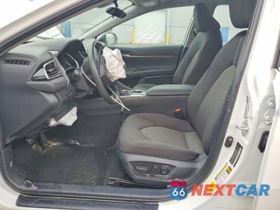 Zdjęcie 7 z 13 samochodu: 2023 TOYOTA CAMRY LE VIN:4T1C11AK0PU180658 - miniatura