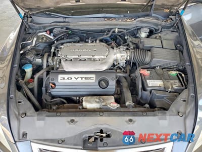 Zdjęcie 11 z 12 samochodu: 2004 HONDA ACCORD EX VIN:1HGCM66564A097746 - miniatura