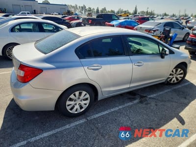 Trzecie zdjęcie samochodu z tyłu: 2012 HONDA CIVIC LX VIN:2HGFB2F55CH563310 - miniatura