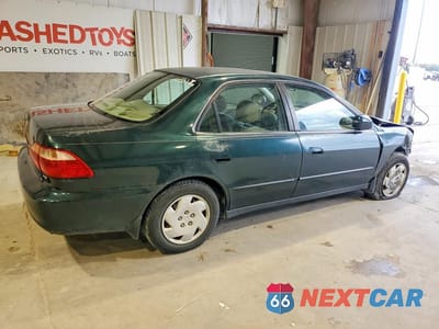 Trzecie zdjęcie samochodu z tyłu: 2000 HONDA ACCORD LX VIN:1HGCG1647YA045520 - miniatura