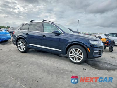 Czwarte zdjęcie samochodu z boku: 2017 AUDI Q7 PRESTIGE VIN:WA1VAAF70HD020373 - miniatura
