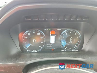 Zdjęcie 9 z 12 samochodu: 2016 VOLVO XC90 T6 VIN:YV4A22PK8G1091120 - miniatura