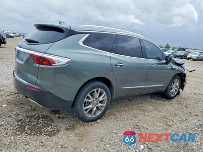 Trzecie zdjęcie samochodu z tyłu: 2023 BUICK ENCLAVE ESSENCE VIN:5GAERBKW6PJ224145 - miniatura