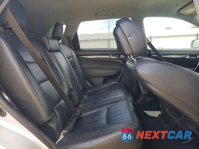 Zdjęcie 10 z 12 samochodu: 2011 KIA SORENTO EX VIN:5XYKU4A19BG022801 - miniatura