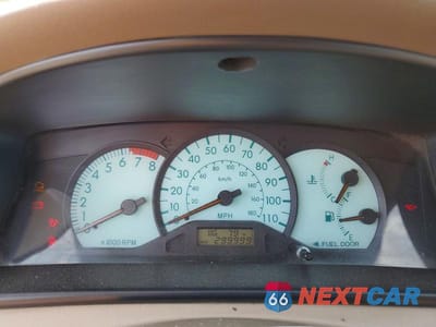 Zdjęcie 9 z 11 samochodu: 2004 TOYOTA COROLLA LE VIN:1NXBR32E14Z331110 - miniatura