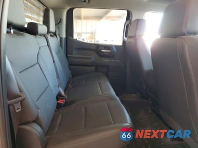 Zdjęcie 10 z 11 samochodu: 2024 CHEVROLET SILVERADO K1500 VIN:1GCUDAED1RZ239931 - miniatura