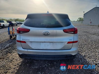 Zdjęcie 6 z 13 samochodu: 2019 HYUNDAI TUCSON SE VIN:KM8J2CA4XKU059887 - miniatura