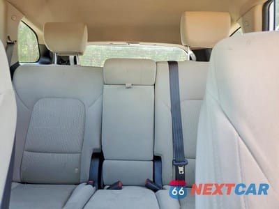 Zdjęcie 10 z 13 samochodu: 2017 HYUNDAI SANTA FE SE VIN:KM8SM4HF4HU197655 - miniatura