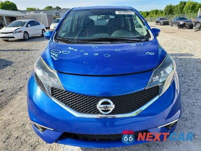 Piąte zdjęcie samochodu w środku: 2015 NISSAN VERSA NOTE SR VIN:3N1CE2CP2FL355169 - miniatura