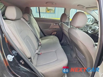 Zdjęcie 10 z 12 samochodu: 2011 KIA SPORTAGE EX VIN:KNDPC3A23B7013410 - miniatura