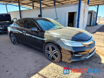 Czwarte zdjęcie samochodu z boku: 2016 HONDA ACCORD TOURING VIN:1HGCR3F90GA020216 - miniatura