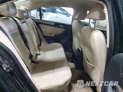 Zdjęcie 10 z 12 samochodu: 2012 VOLKSWAGEN JETTA SE VIN:3VWDX7AJ1CM306314 - miniatura