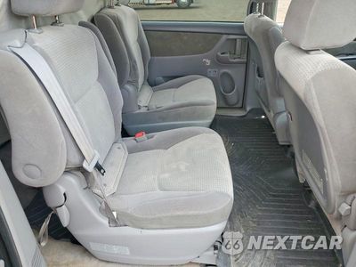 Zdjęcie 10 z 12 samochodu: 2009 TOYOTA SIENNA LE VIN:5TDBK23C39S027529 - miniatura