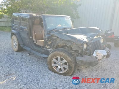 Czwarte zdjęcie samochodu z boku: 2013 JEEP WRANGLER UNLIMITED SAHARA VIN:1C4HJWEGXDL588521 - miniatura