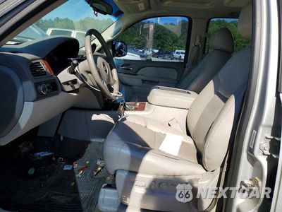 Zdjęcie 7 z 13 samochodu: 2013 CHEVROLET TAHOE C1500 LTZ VIN:1GNSCCE05DR257707 - miniatura