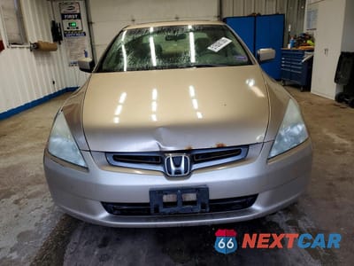 Piąte zdjęcie samochodu w środku: 2004 HONDA ACCORD EX VIN:1HGCM566X4A037374 - miniatura