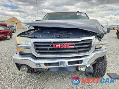 Piąte zdjęcie samochodu w środku: 2003 GMC NEW SIERRA K1500 VIN:2GTEK19T931305878 - miniatura