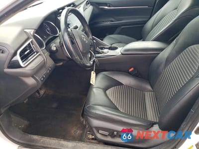 Zdjęcie 7 z 12 samochodu: 2018 TOYOTA CAMRY SE VIN:4T1B11HK6JU110588 - miniatura