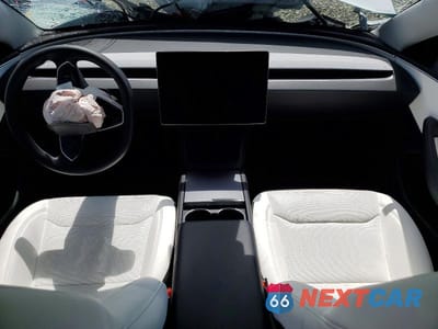 Zdjęcie 8 z 13 samochodu: 2025 TESLA MODEL 3 VIN:5YJ3E1EA7SF966808 - miniatura