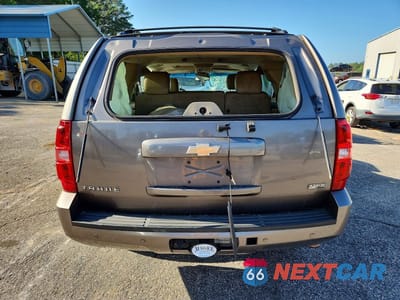 Zdjęcie 6 z 13 samochodu: 2011 CHEVROLET TAHOE K1500 LT VIN:1GNSKBE02BR373814 - miniatura
