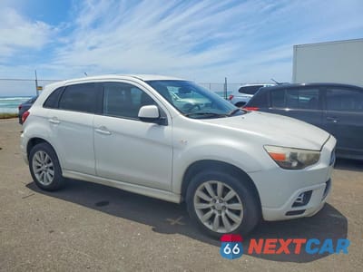 Czwarte zdjęcie samochodu z boku: 2011 MITSUBISHI OUTLANDER SPORT SE VIN:JA4AP4AUXBZ007734 - miniatura