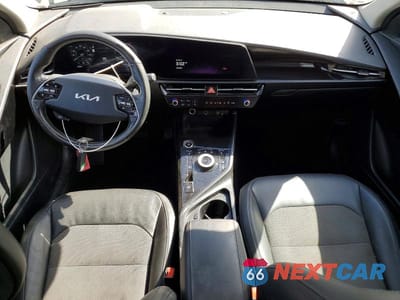 Zdjęcie 8 z 12 samochodu: 2023 KIA NIRO EV WIND VIN:KNDCR3L16P5027337 - miniatura