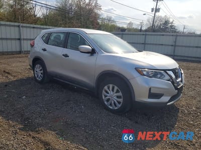 Czwarte zdjęcie samochodu z boku: 2018 NISSAN ROGUE S VIN:KNMAT2MV4JP551554 - miniatura