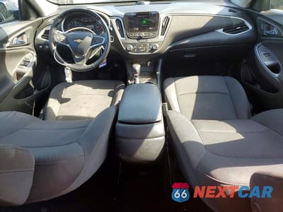 Zdjęcie 8 z 12 samochodu: 2021 CHEVROLET MALIBU RS VIN:1G1ZG5ST2MF059375 - miniatura